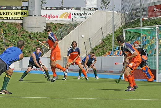 © hockeyimage.net